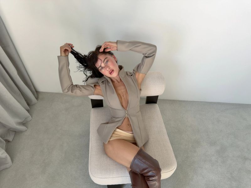 CLAUDIA